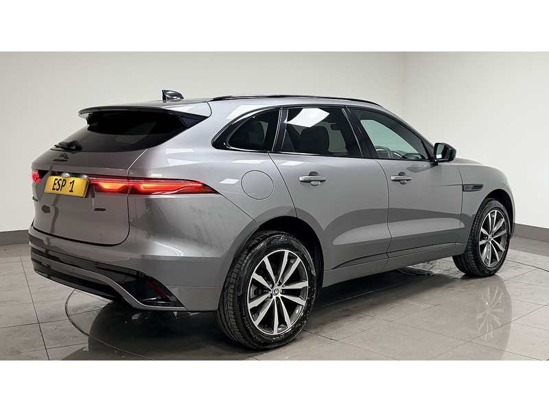 Jaguar F-PACE D200 MHEV R-Dynamic SE Black - U400059580