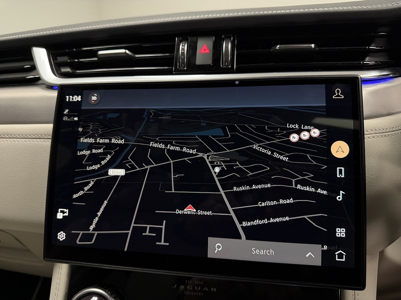 Jaguar F-PACE D200 MHEV R-Dynamic SE Black - U400059580
