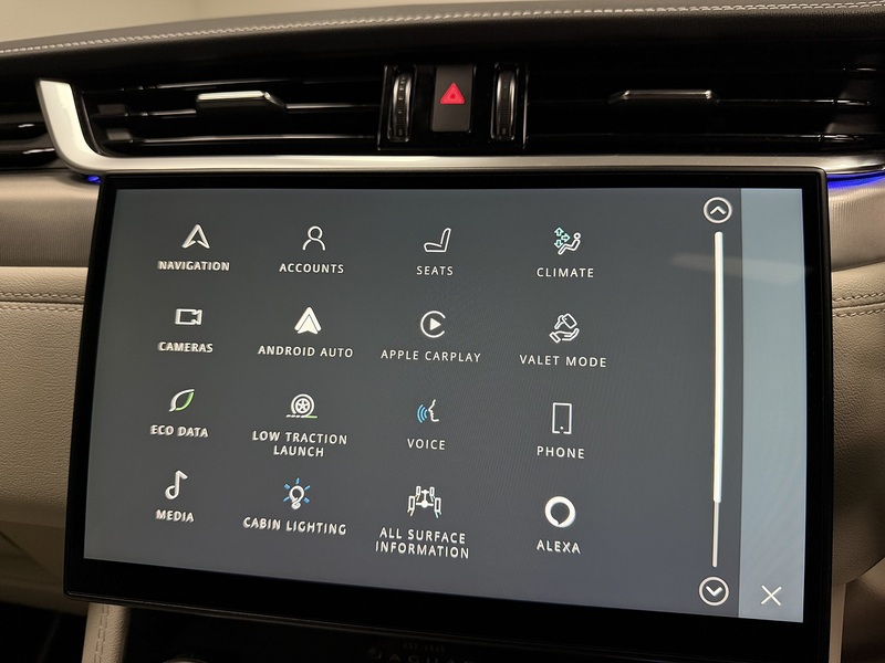 Jaguar F-PACE D200 MHEV R-Dynamic SE Black - U400059580