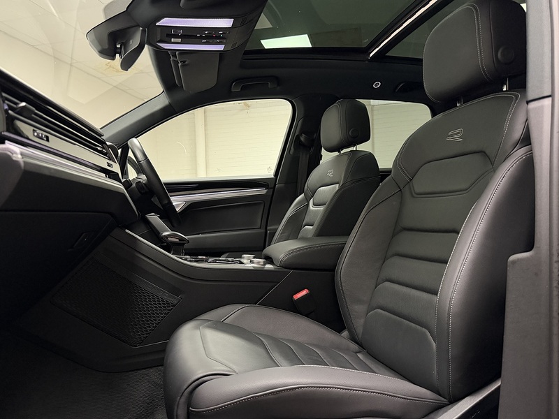 Volkswagen Touareg TDI V6 Black Edition - U400059581