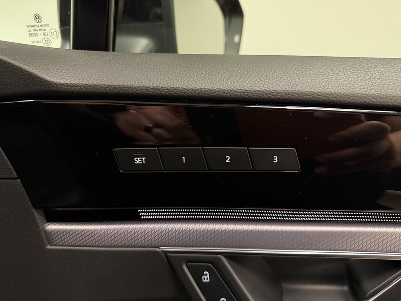 Volkswagen Touareg TDI V6 Black Edition - U400059581