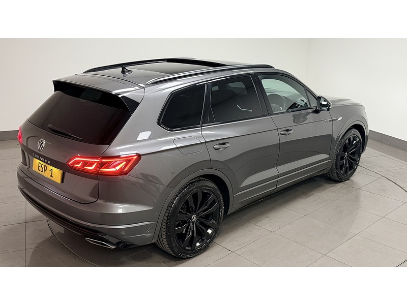 Volkswagen Touareg TDI V6 Black Edition - U400059581