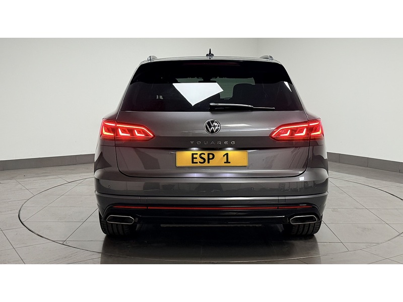 Volkswagen Touareg TDI V6 Black Edition - U400059581
