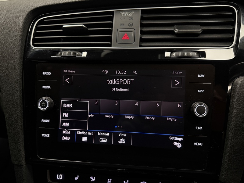 Volkswagen Golf TSI R - U400059582