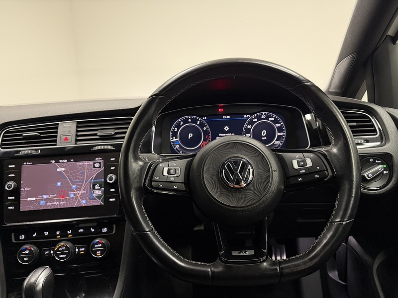 Volkswagen Golf TSI R - U400059582