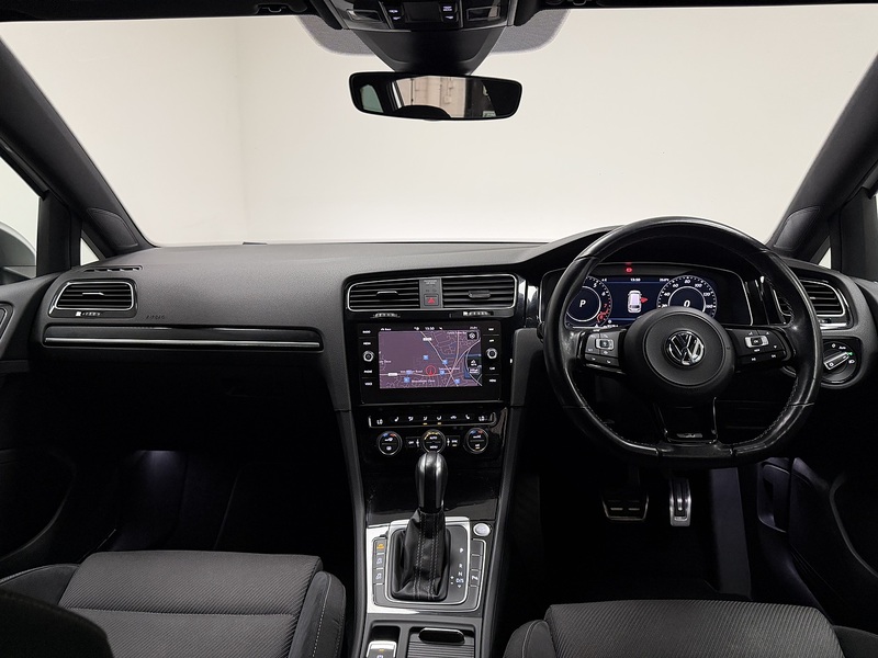 Volkswagen Golf TSI R - U400059582