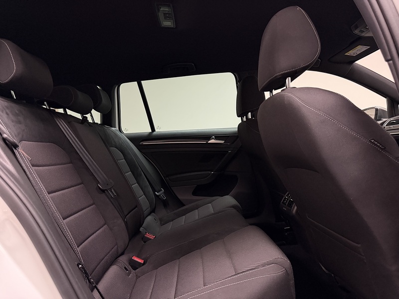 Volkswagen Golf TSI R - U400059582