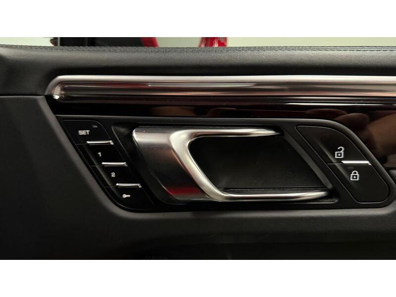 Porsche Macan T V6 S - U400059588