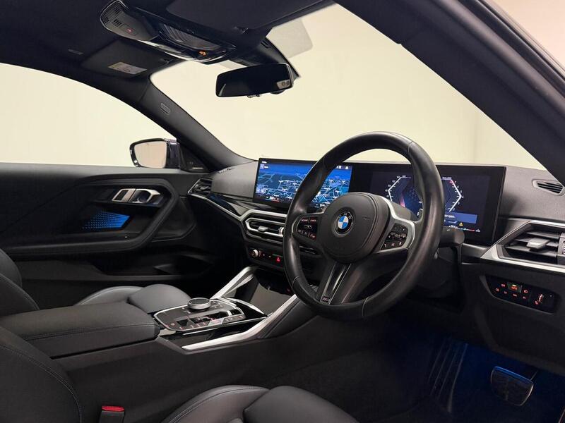 BMW 2 Series 220i M Sport - U400059589