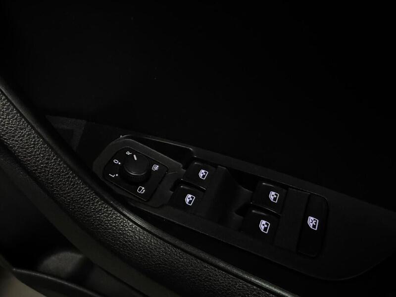 Skoda Karoq TDI SportLine - U400059591