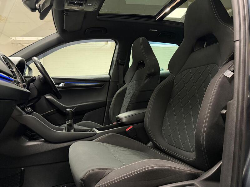Skoda Karoq TDI SportLine - U400059591
