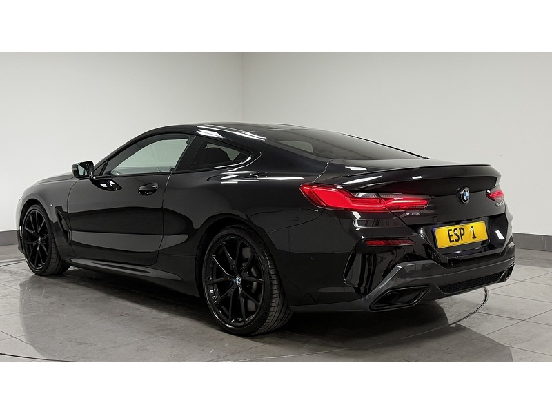 BMW 8 Series 840d - U400059614