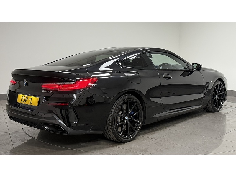 BMW 8 Series 840d - U400059614