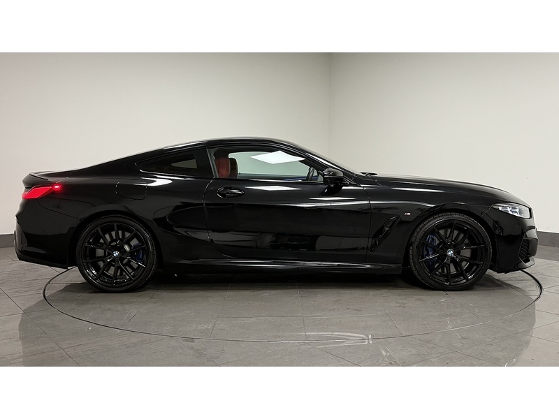 BMW 8 Series 840d - U400059614