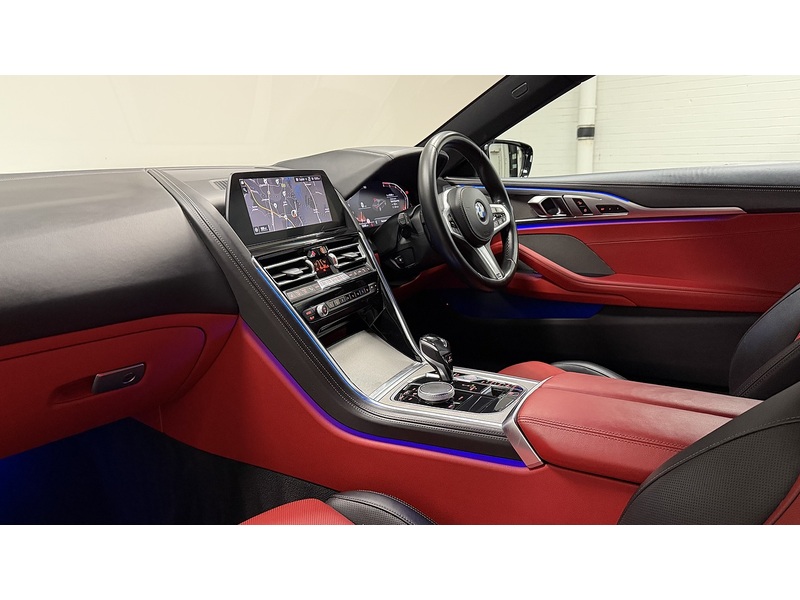 BMW 8 Series 840d - U400059614