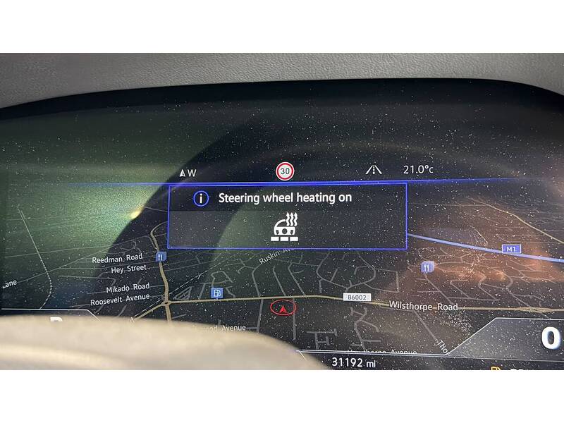 Volkswagen Touareg TSI V6 Black Edition - U400059633
