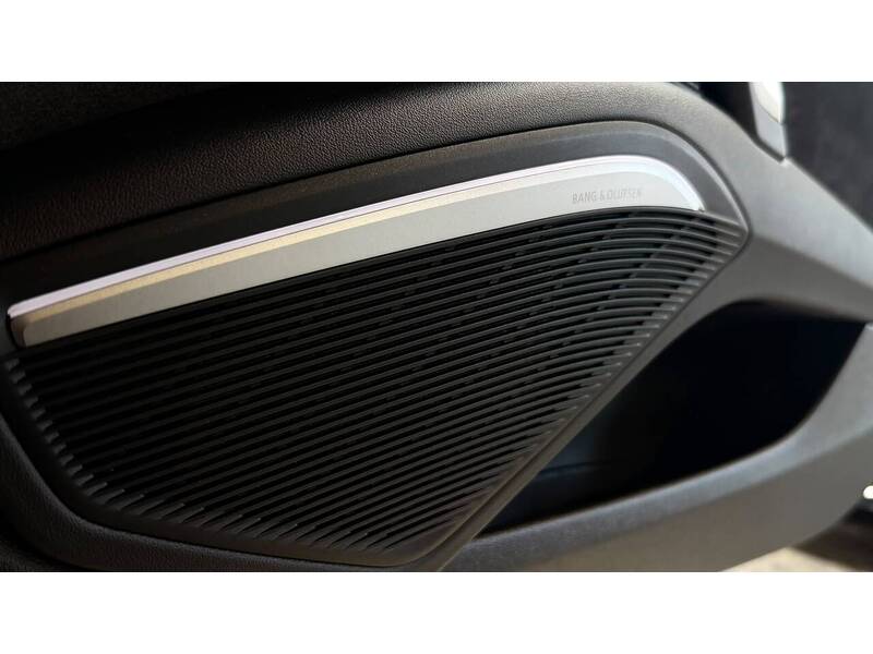 Audi TT TFSI Black Edition - U400059638