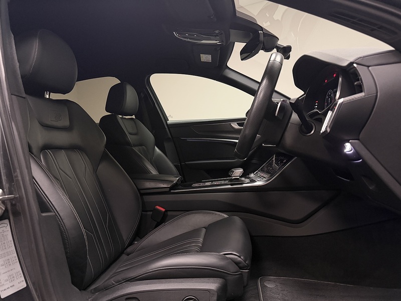Audi A6 Saloon TDI Black Edition - U400059639