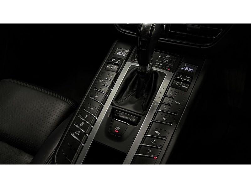 Porsche Macan T - U400059654