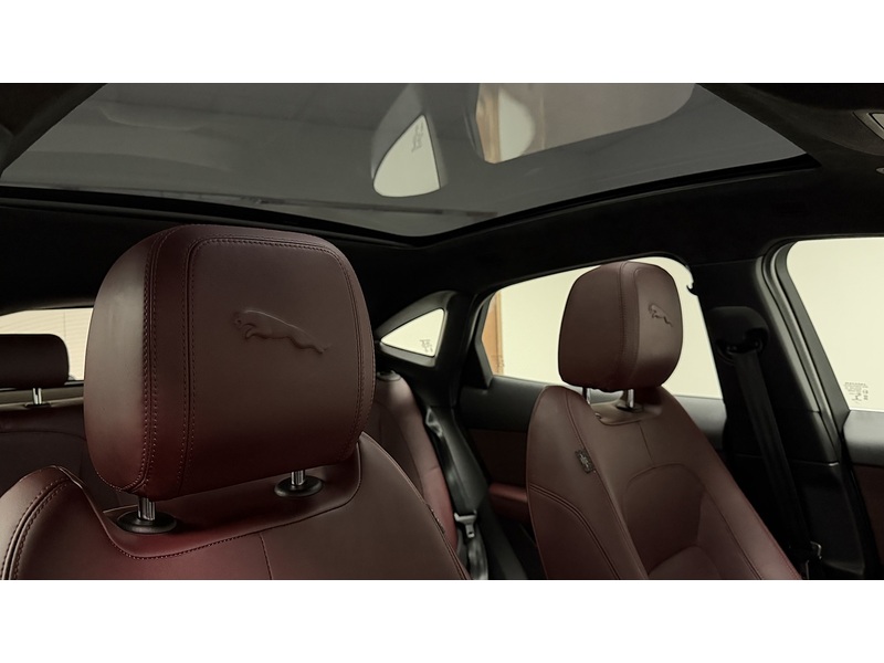 Jaguar E-PACE D204 MHEV R-Dynamic HSE - U400059676