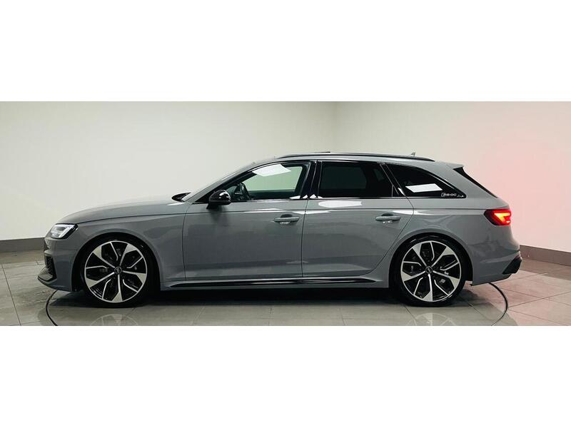 Audi RS4 Avant TFSI V6 Sport Edition - U400059680