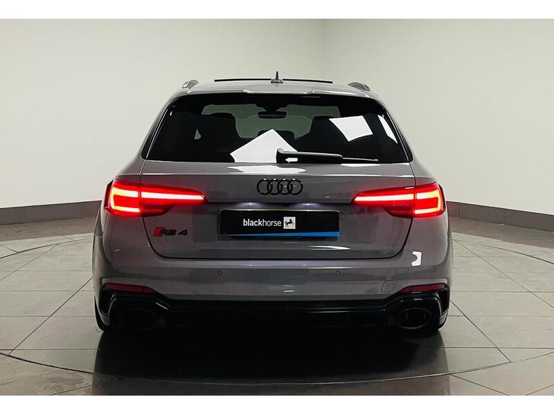 Audi RS4 Avant TFSI V6 Sport Edition - U400059680