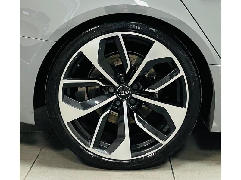 Audi RS4 Avant TFSI V6 Sport Edition - U400059680