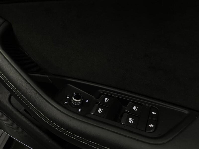 Audi RS4 Avant TFSI V6 Sport Edition - U400059680
