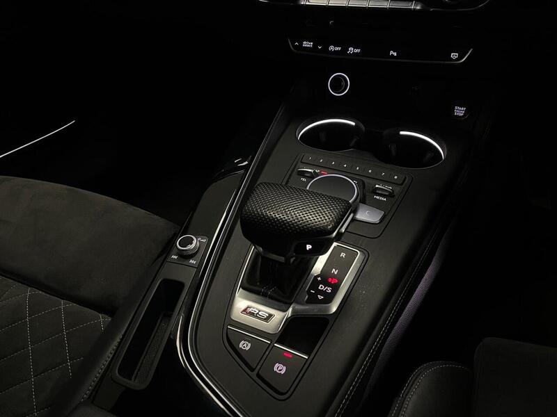 Audi RS4 Avant TFSI V6 Sport Edition - U400059680