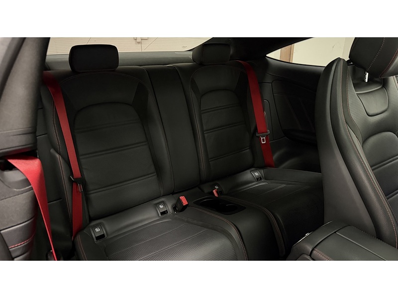 Mercedes-Benz C Class C43 V6 AMG Night Edition - U400059684