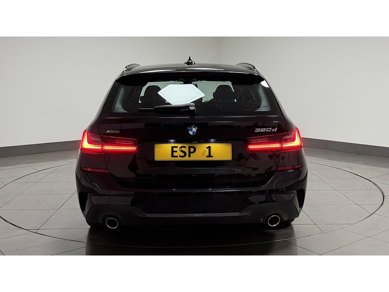 BMW 3 Series 320d MHT M Sport - U400059685