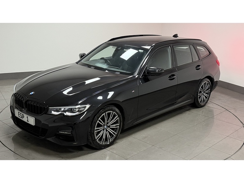 BMW 3 Series 320d MHT M Sport - U400059685