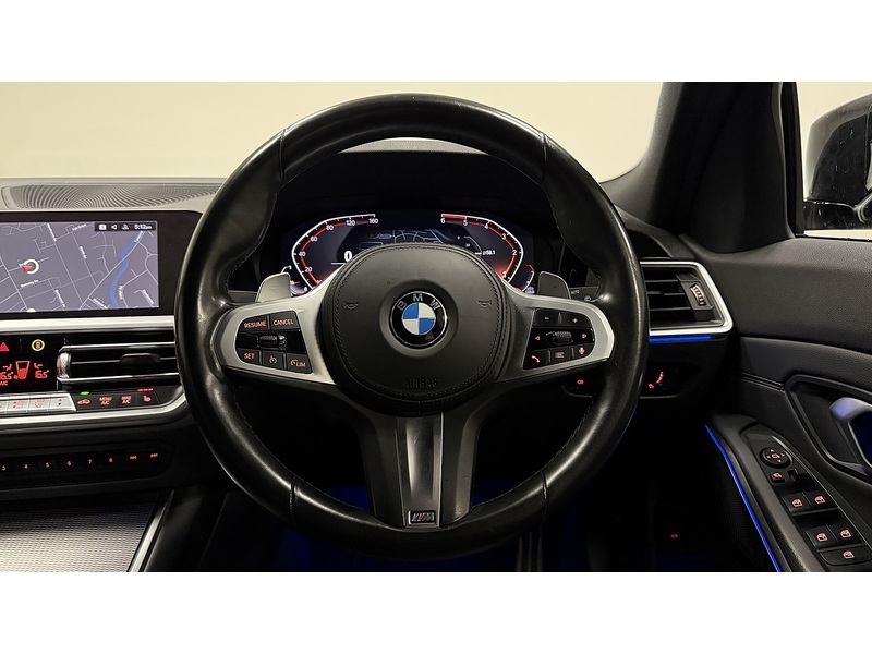 BMW 3 Series 320d MHT M Sport - U400059685