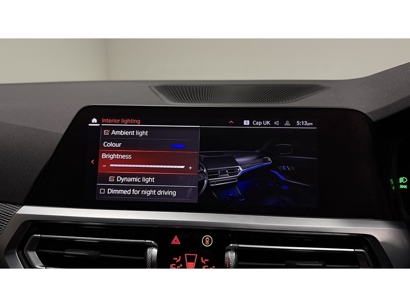 BMW 3 Series 320d MHT M Sport - U400059685