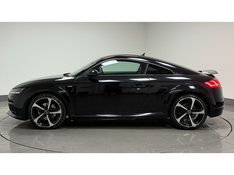 Audi TT TFSI Black Edition - U400059686