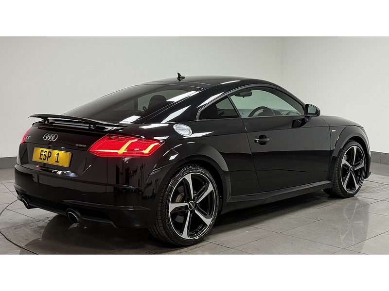 Audi TT TFSI Black Edition - U400059686
