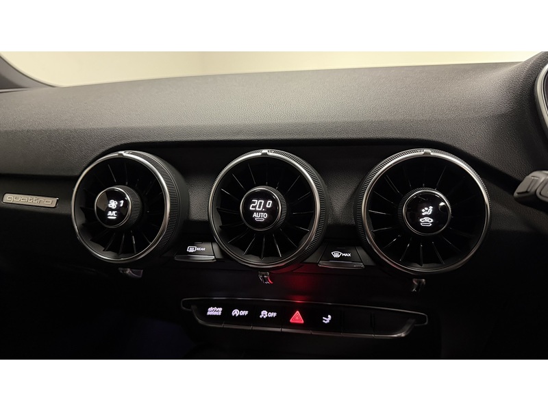 Audi TT TFSI Black Edition - U400059686