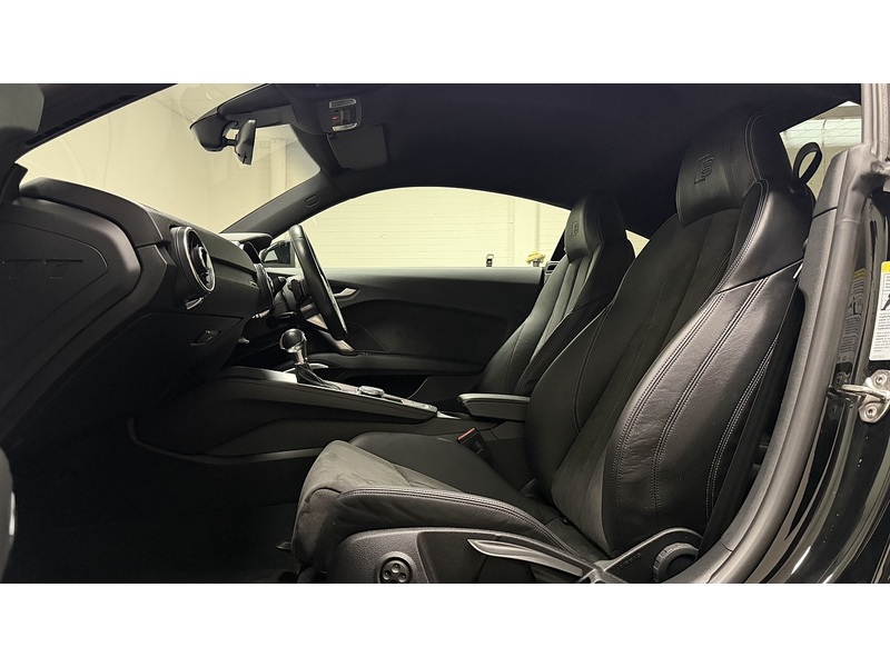 Audi TT TFSI Black Edition - U400059686