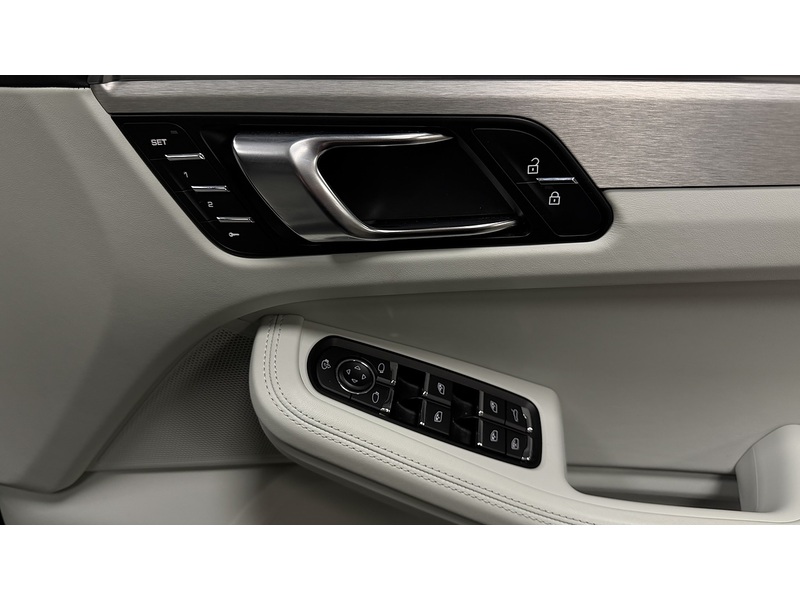 Porsche Macan T V6 S - U400059702
