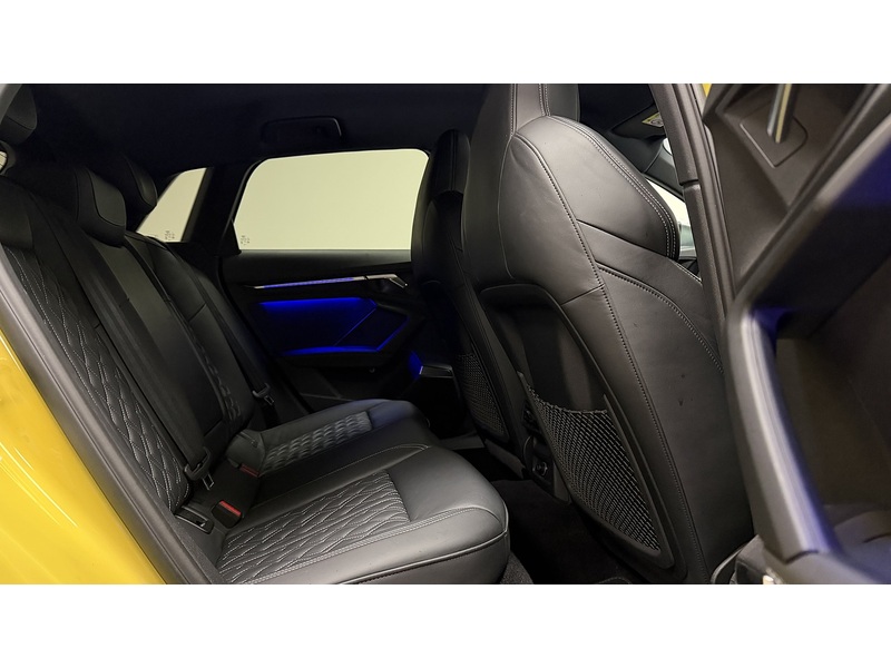 Audi S3 TFSI - U400059704