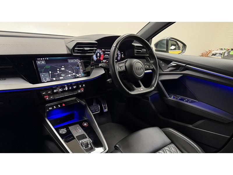 Audi S3 TFSI - U400059704
