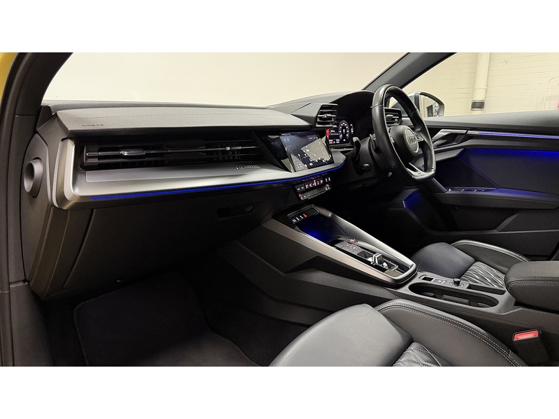 Audi S3 TFSI - U400059704