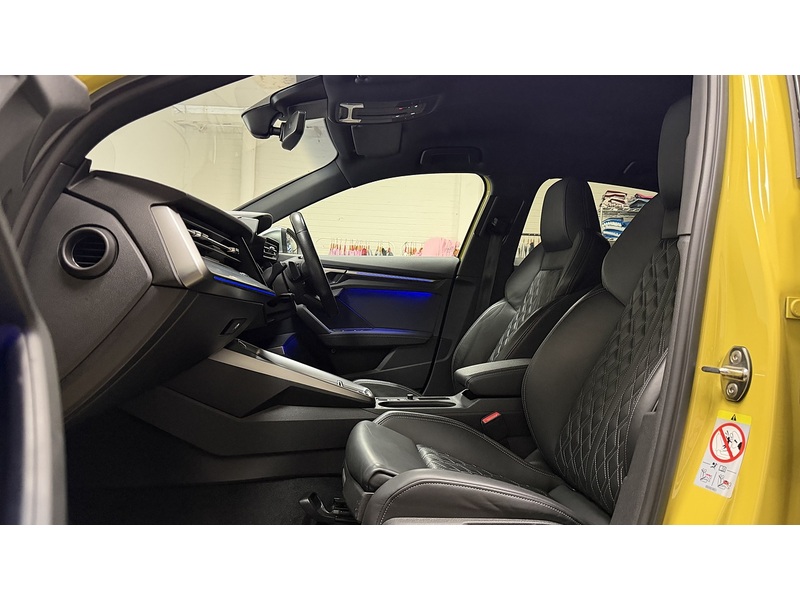 Audi S3 TFSI - U400059704
