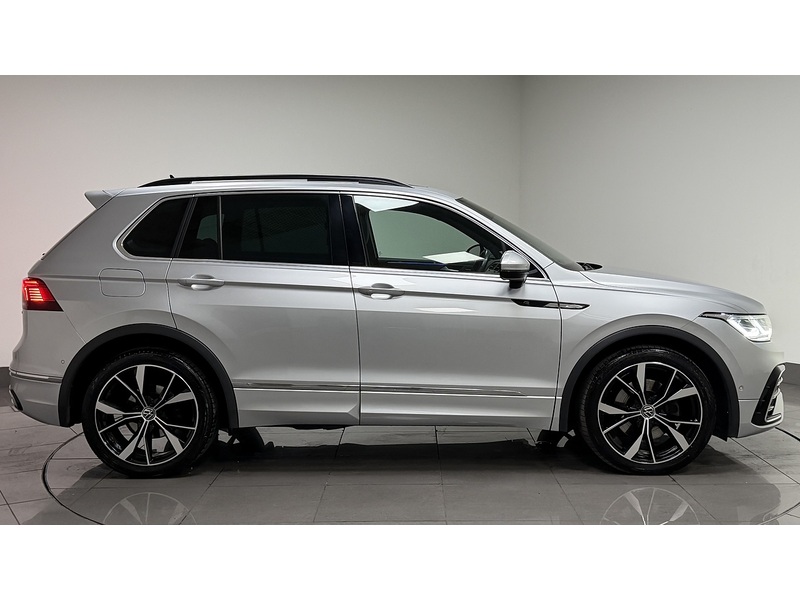 Volkswagen Tiguan TDI R-Line - U400059715