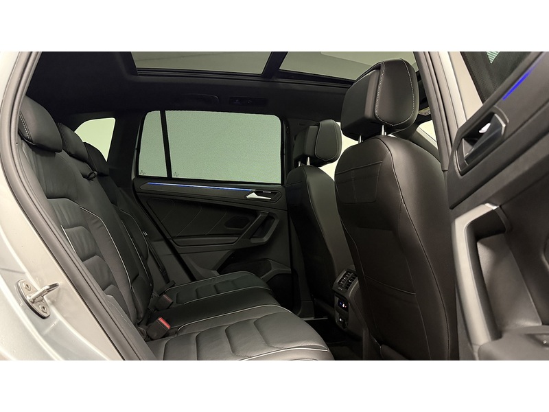 Volkswagen Tiguan TDI R-Line - U400059715