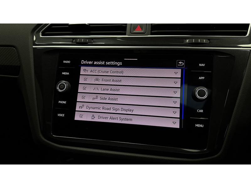Volkswagen Tiguan TDI R-Line - U400059715