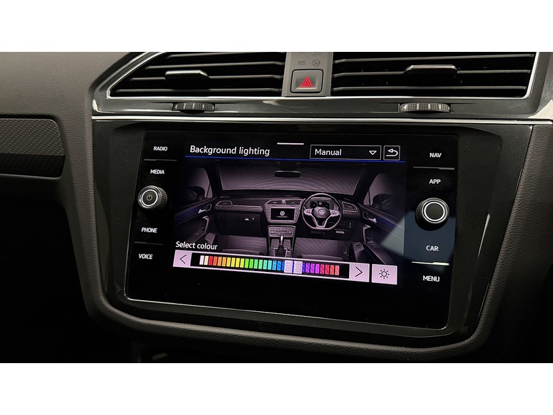 Volkswagen Tiguan TDI R-Line - U400059715