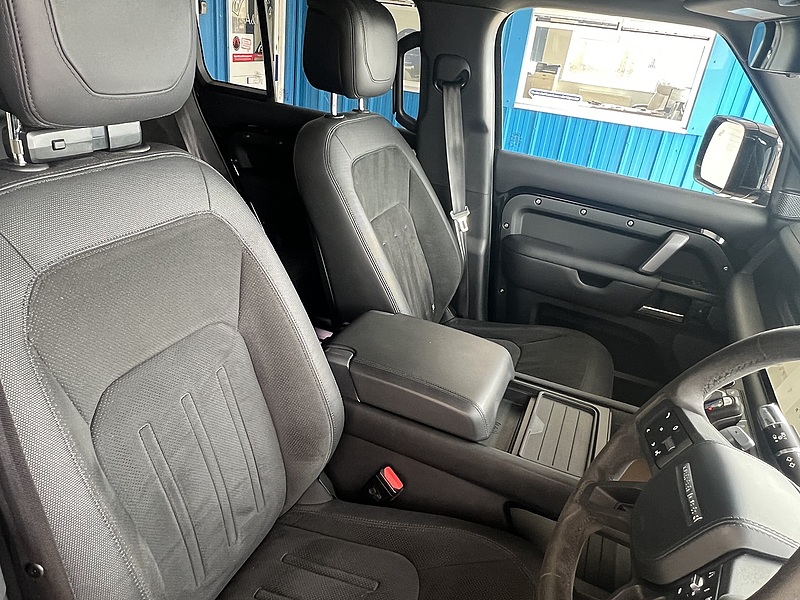 Land Rover P525 V8 SUV 5.0 Automatic Petrol