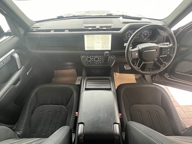 Land Rover P525 V8 SUV 5.0 Automatic Petrol