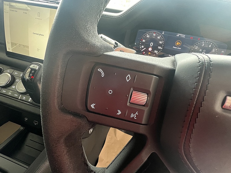 Land Rover P525 V8 SUV 5.0 Automatic Petrol